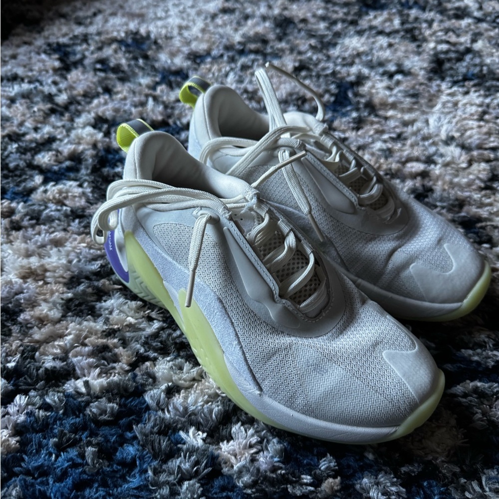 RAD V2 shoes